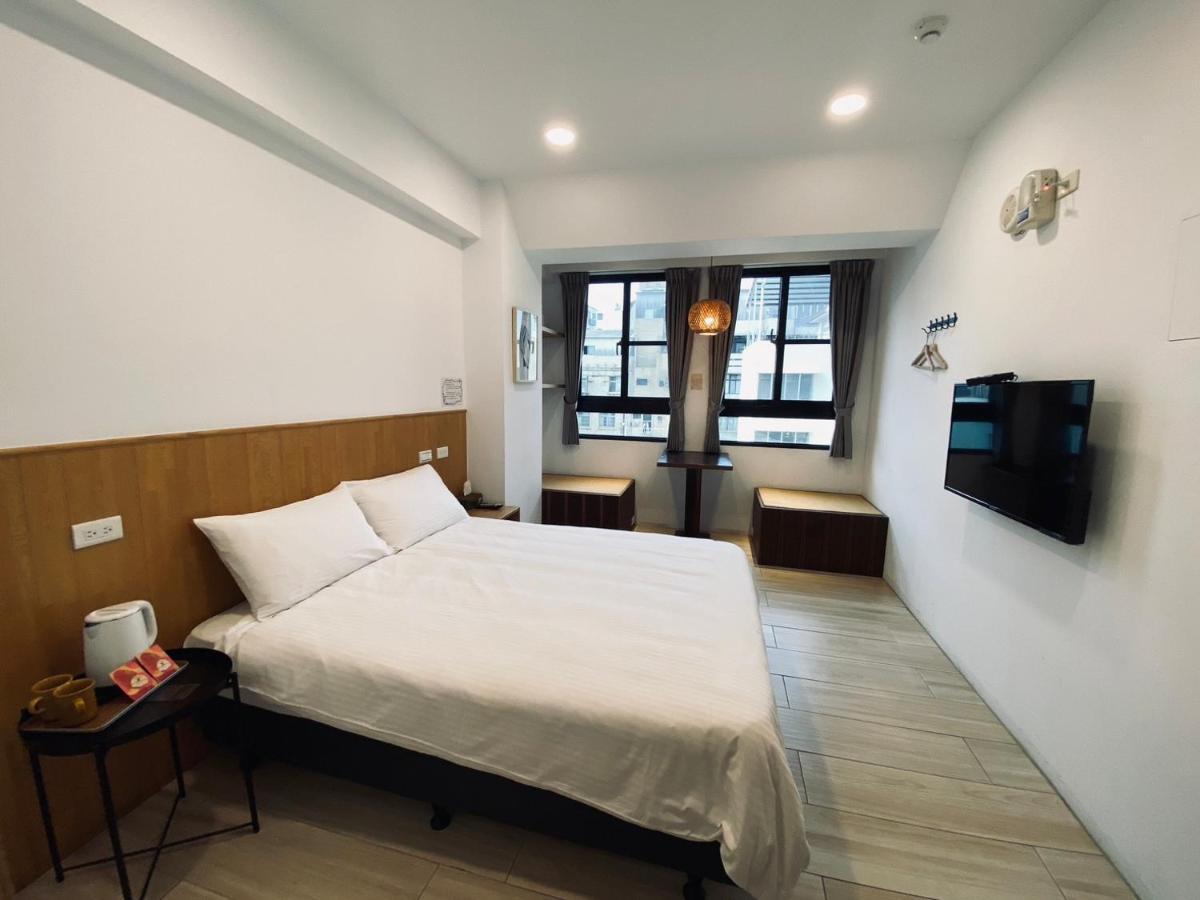 良文旅 Ryou Hotel Tainan Extérieur photo